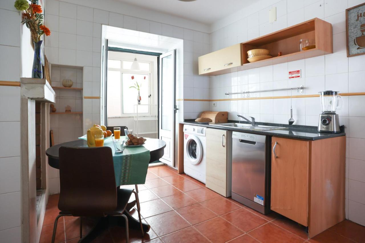 City Center Apt In Lively Bairro Alto! Lisboa Extérieur photo